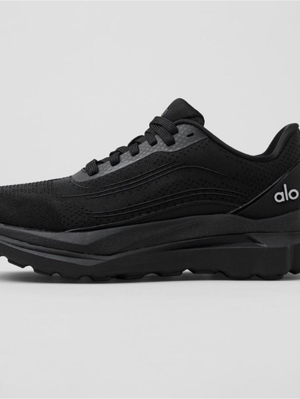 ALO Yoga Men’s Black Athletic Sneaker